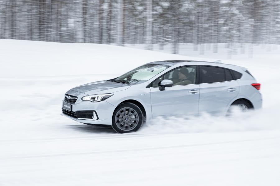  Subaru Impreza e-Boxer 5-Door 2020 года  (WW) (фото 4 из 24)